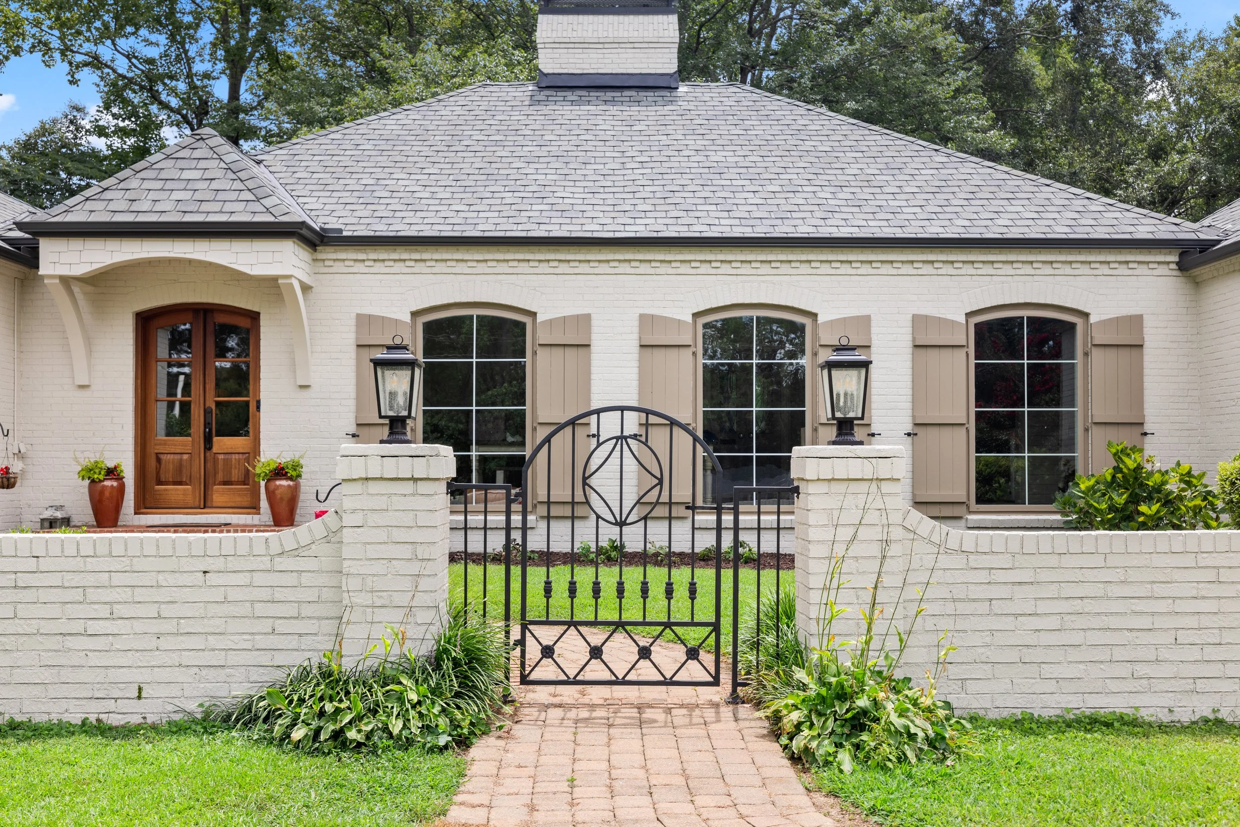 Valerie Drive - Owner_s Choice-48.jpg