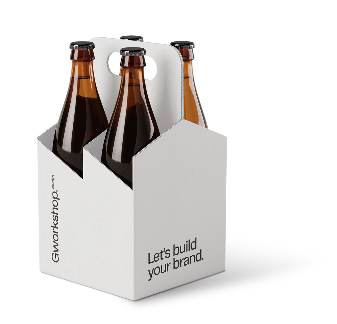 Caja de seis botellas de cerveza marrón, con una etiqueta que dice "Let's build your brand" y "Gworkshop" inclinadamente en la parte izquierda.