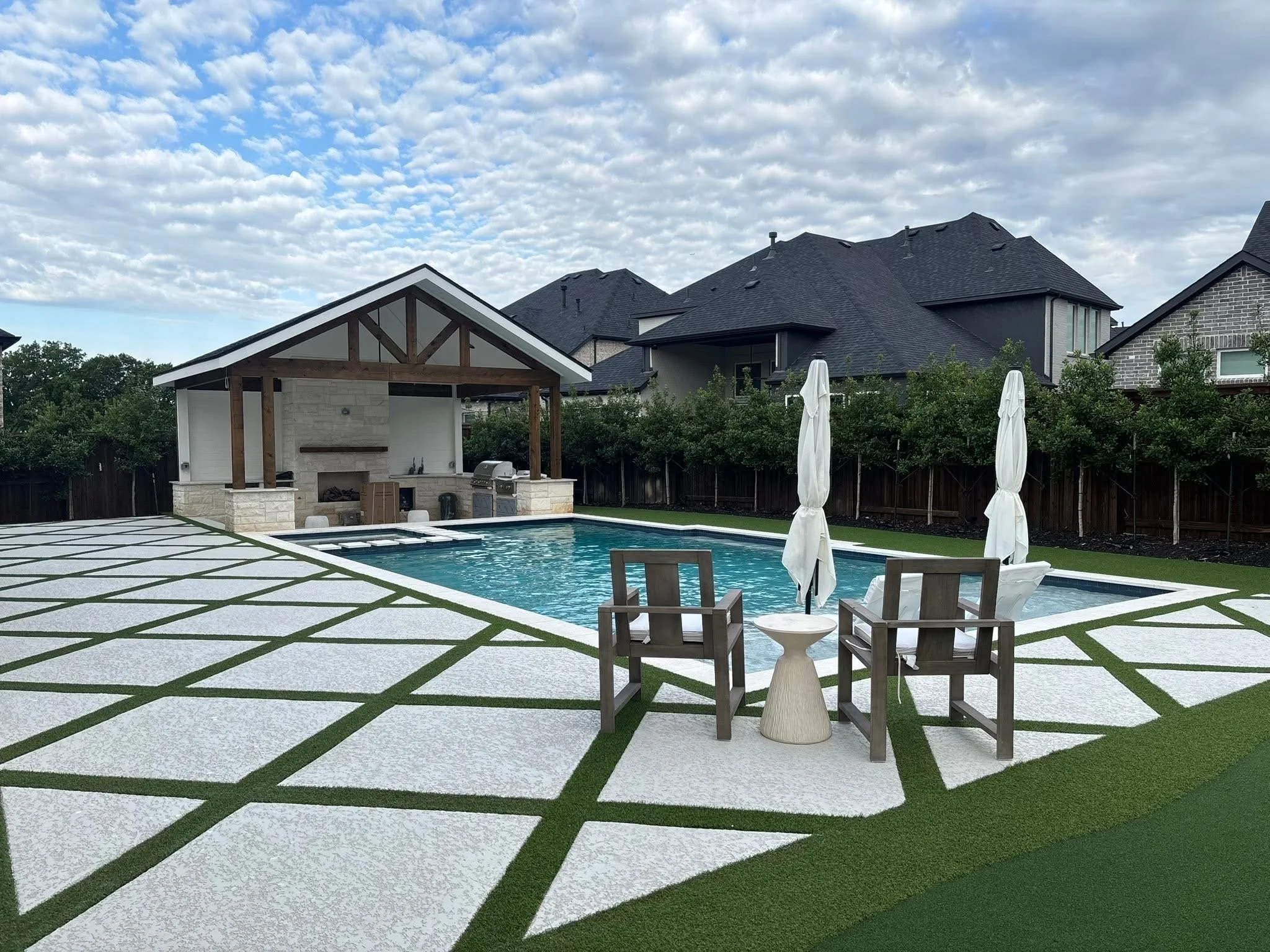 Pressure Washing / Exterior Cleaning