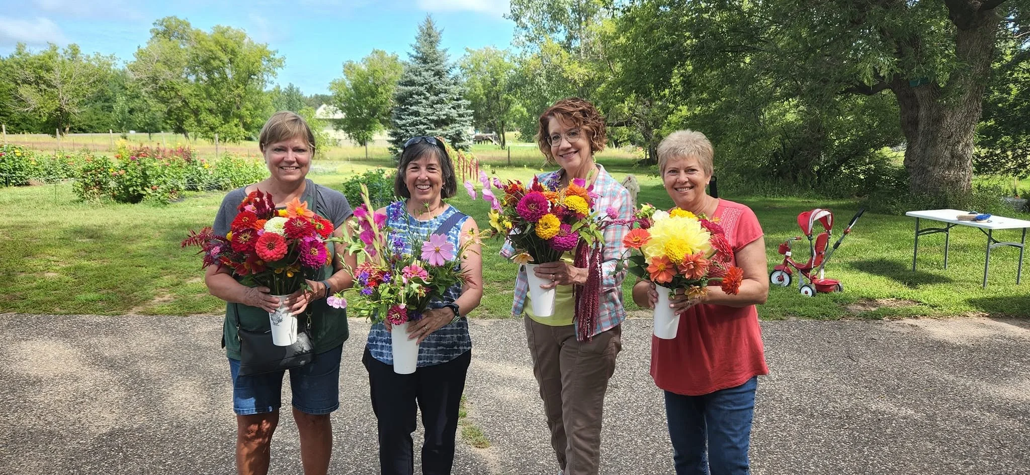 What to Expect on Your First You-Pick Flower Farm Visit