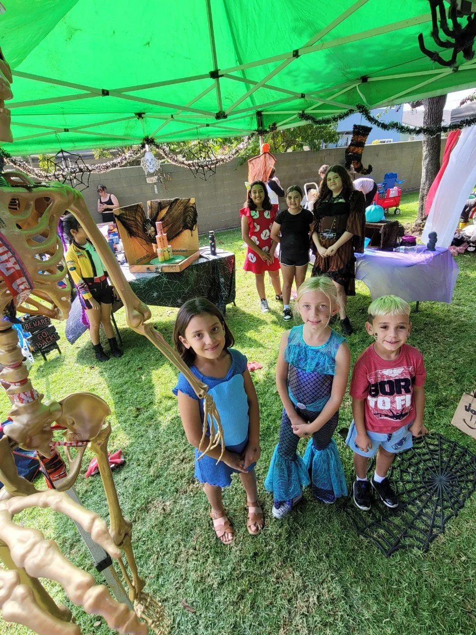 Citrus Parks Girl Scouts-25' Haloween HiJinks-72971551524.jpg