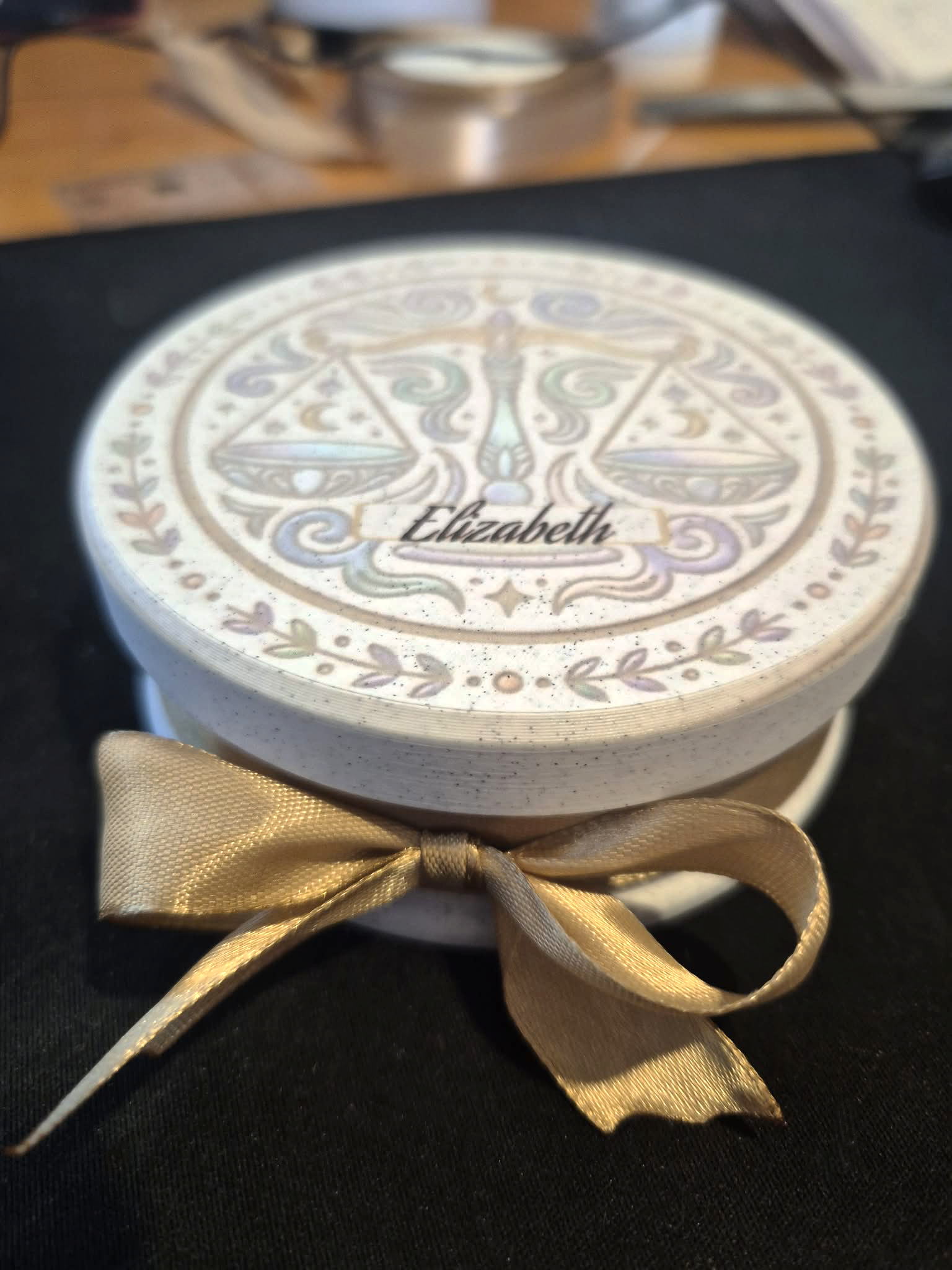 elizabeth ribbon.png