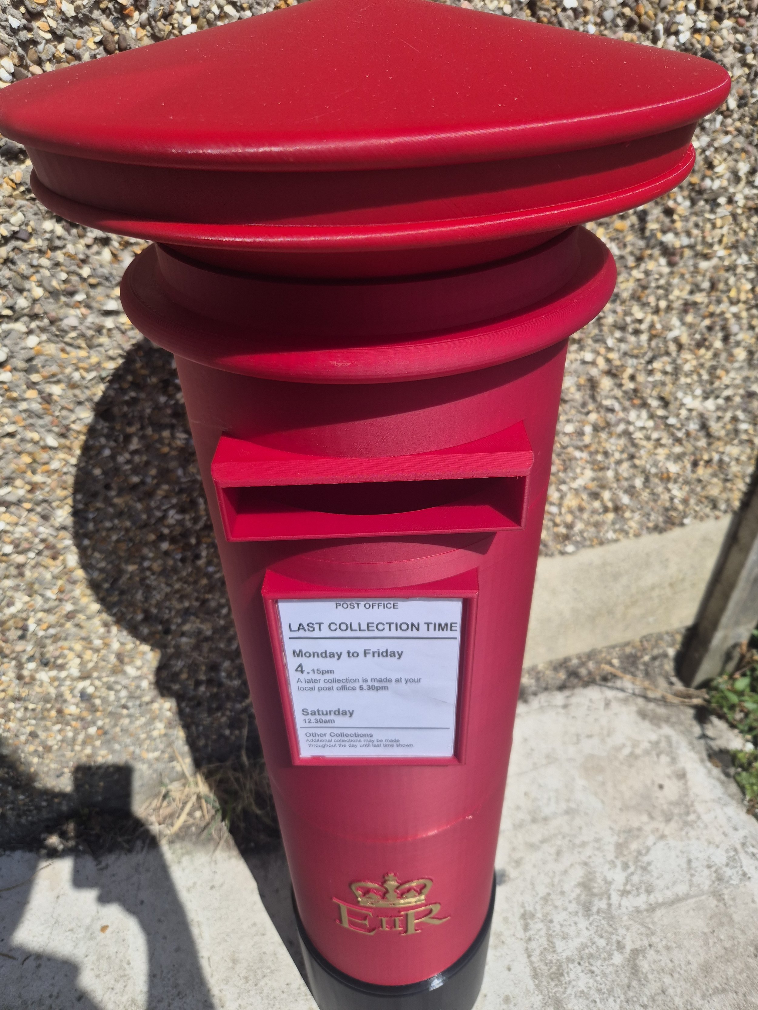 4 foot Britsih classic postbox