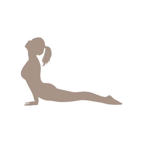 Silueta de una mujer realizando una postura de yoga, apoyada en las manos y las piernas.