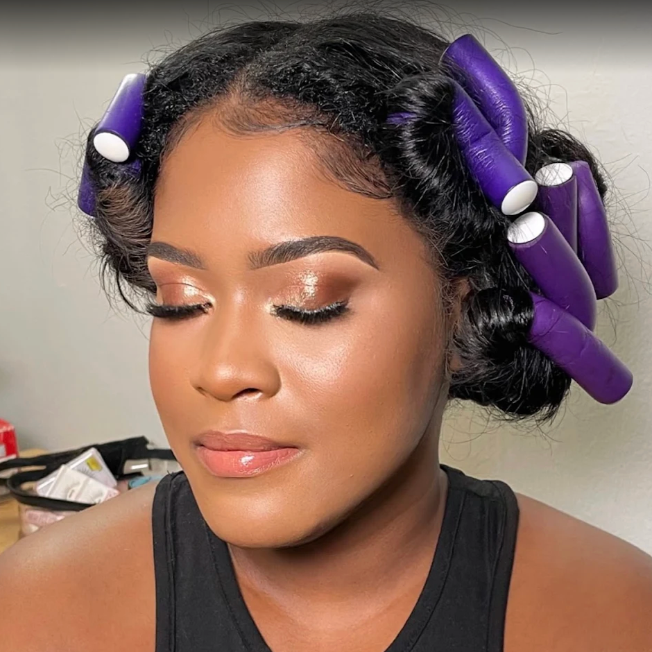 African American woman with glam makeup for graduation done by Makeupologyy