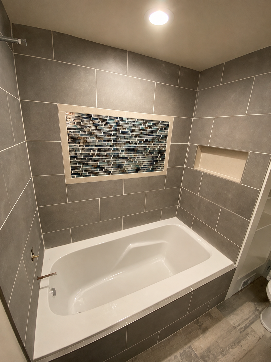 BATHROOM REMODELING SHOWER TILE