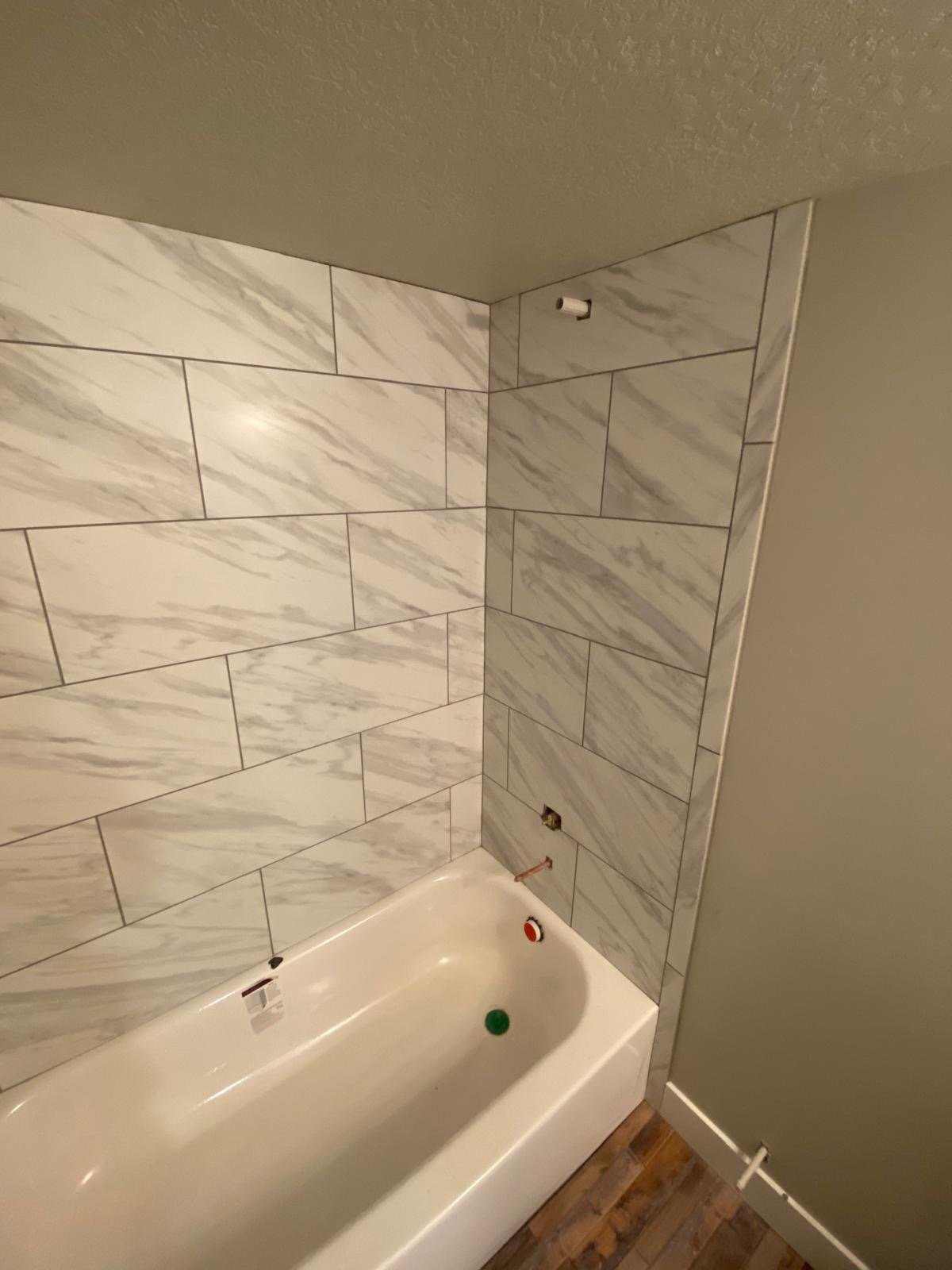 BATHROOM REMODELING SHOWER TILE