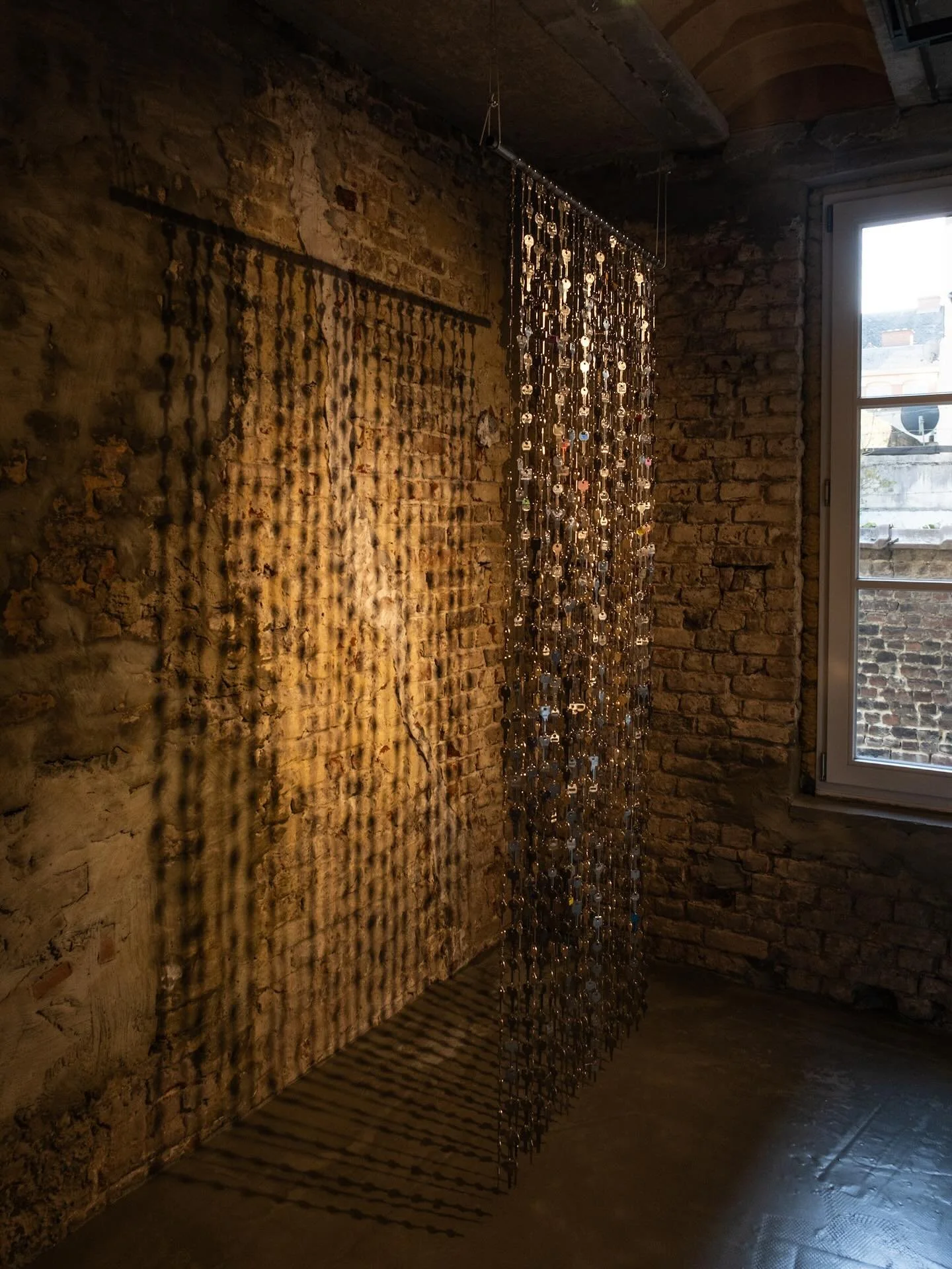 Installation &laquo;&nbsp;Les t&eacute;moins de nos maisons&nbsp;&raquo;, 2025 🔑

&Agrave; l&rsquo;occasion de l&rsquo;exposition Radar01 avec @echos.ent