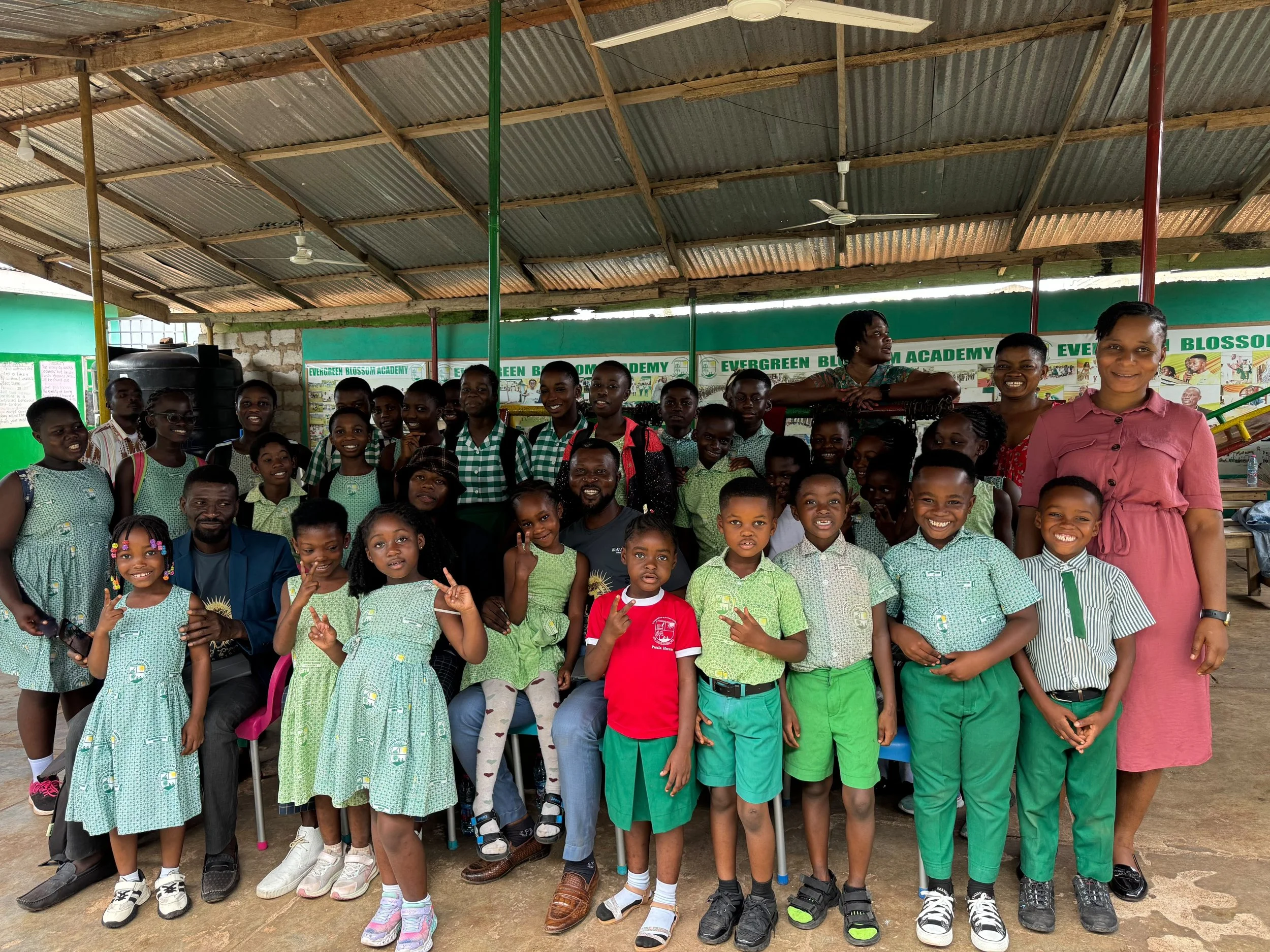 Evergreen School in Aburi. New partnership. Manager, Founder, Director and the class at Evergreen Aburi.