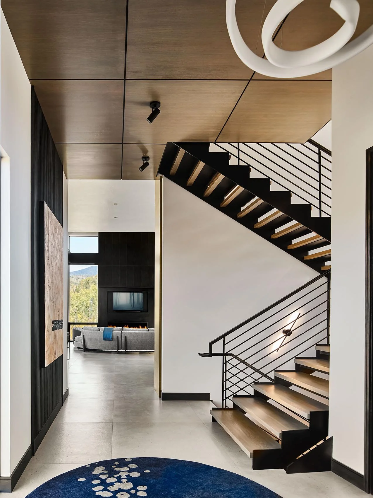 Modern Lines