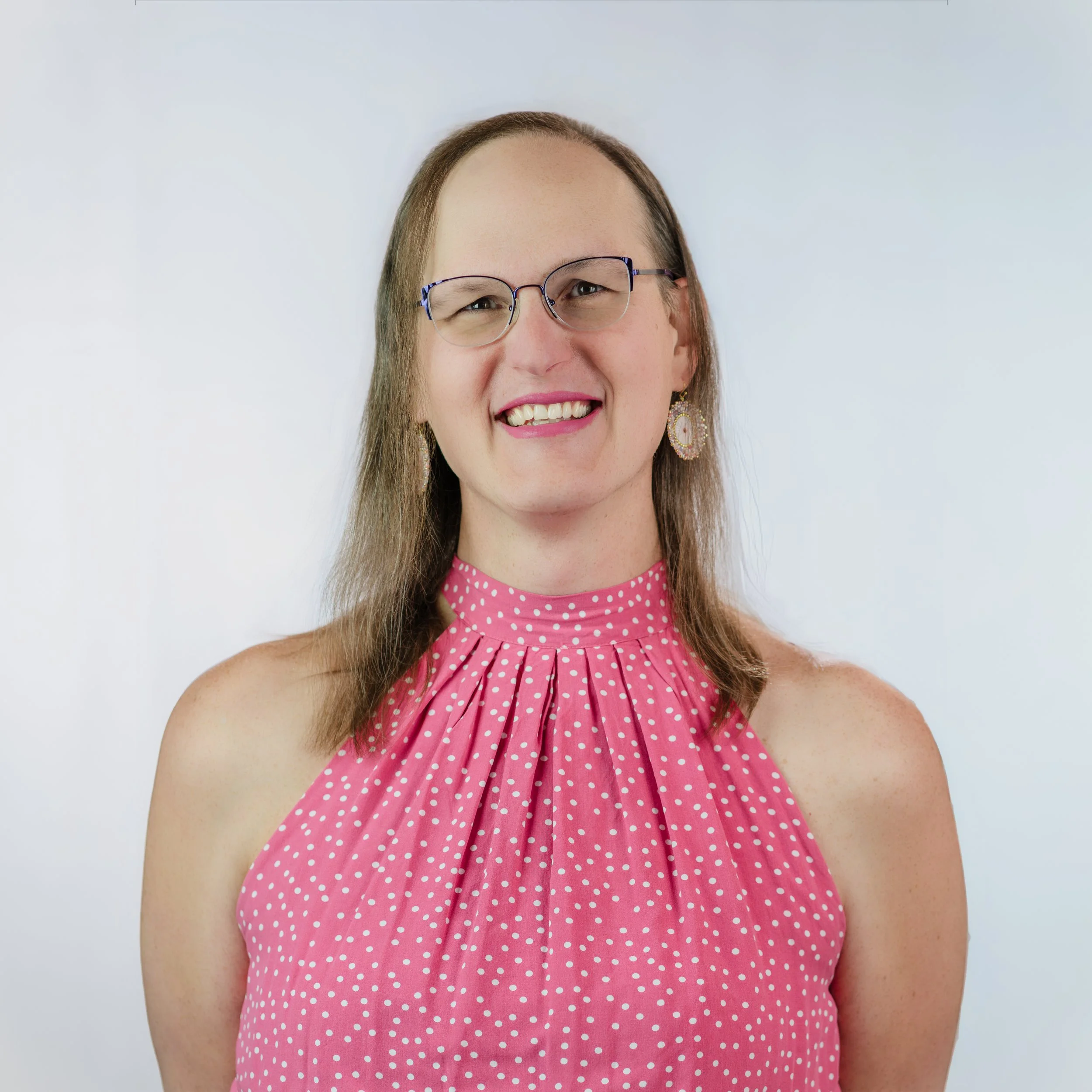 20260716_Liz-headshot-1.jpg