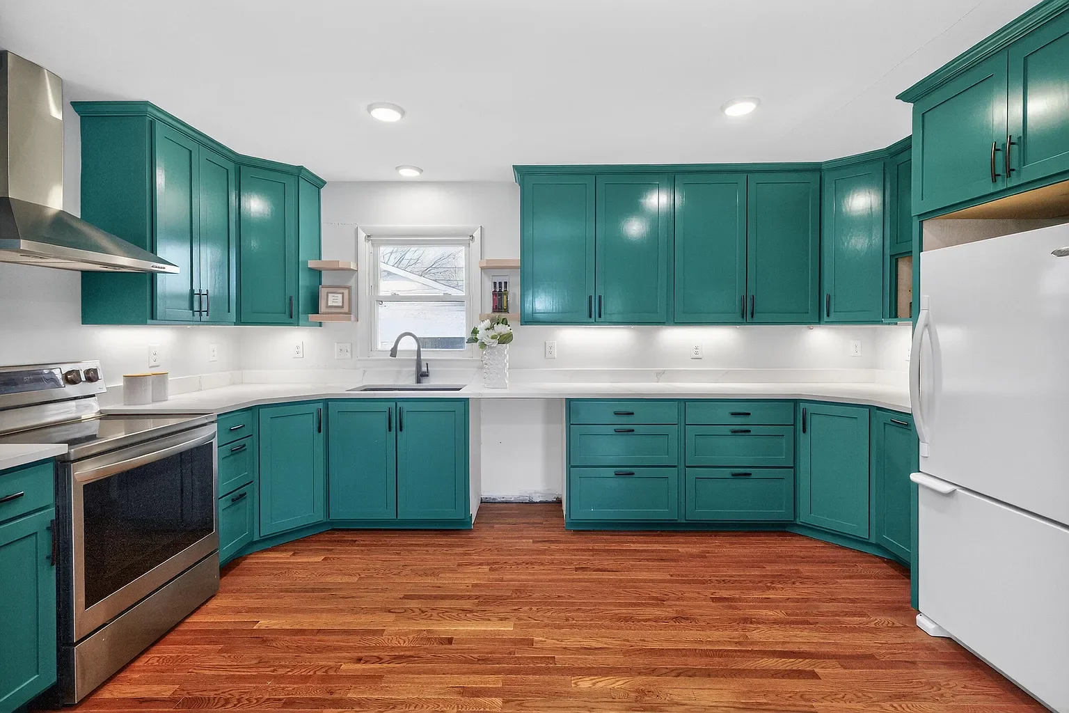 donna dr kitchen.webp