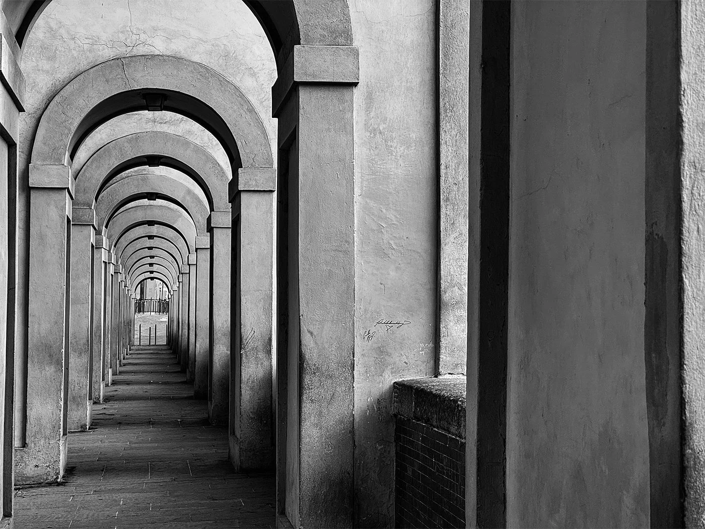 Florence-Arch.jpg