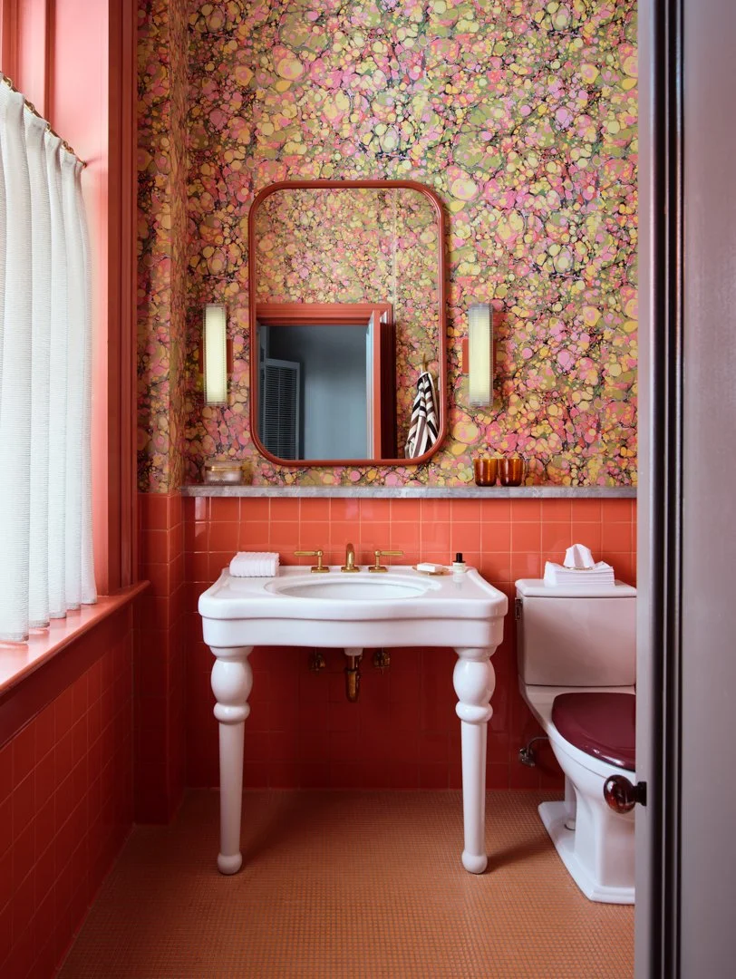 hotel-saint-vincent-03-bathroom-window.jpg