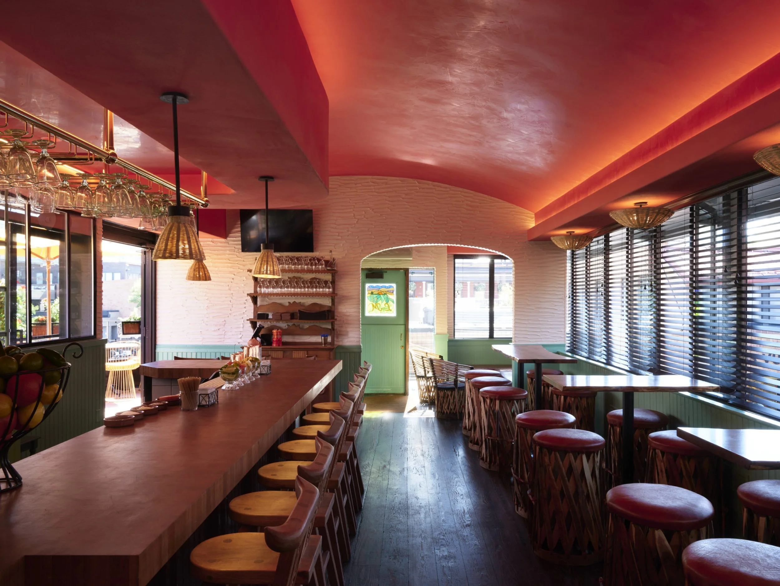 mml-restaurants-054-mh-lasmontanas-983-final.jpg