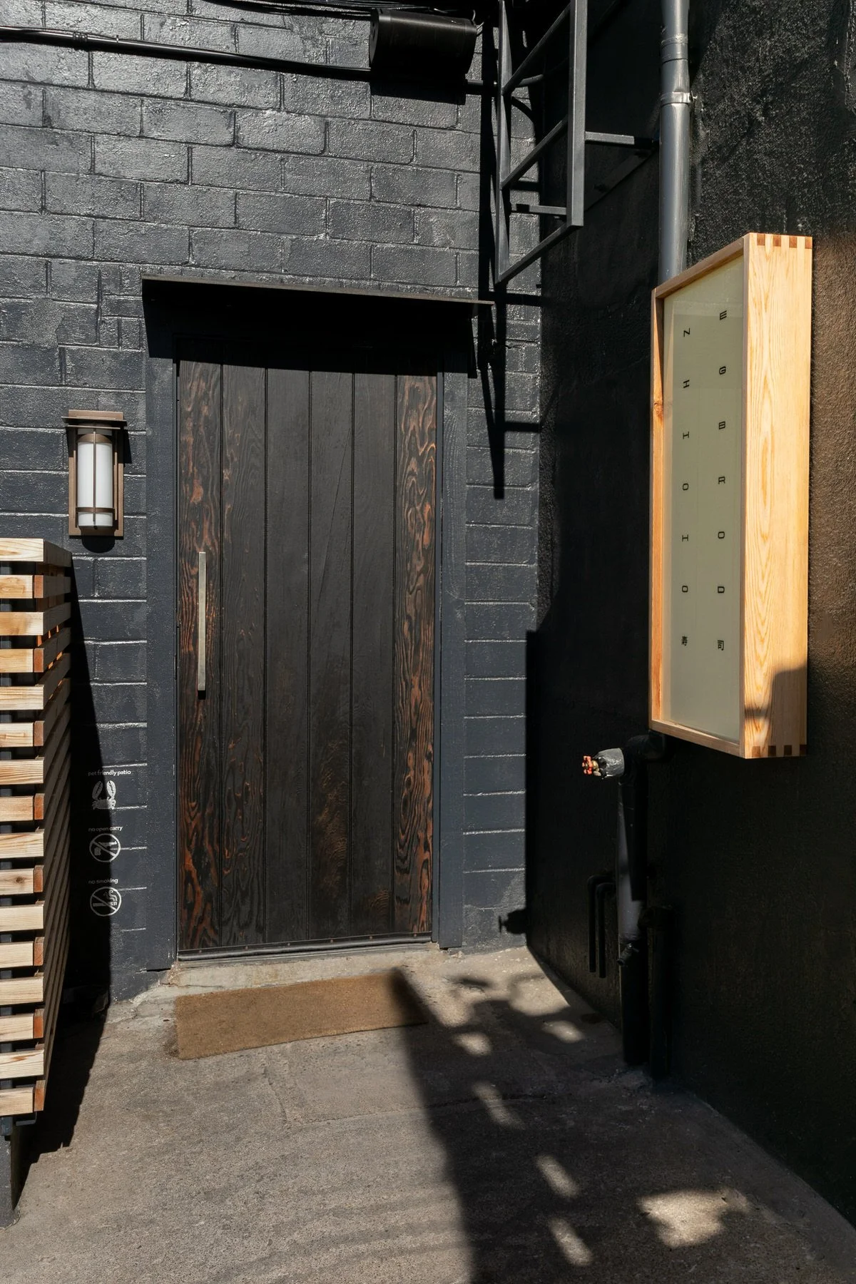 neighborhood-sushi-01.jpg