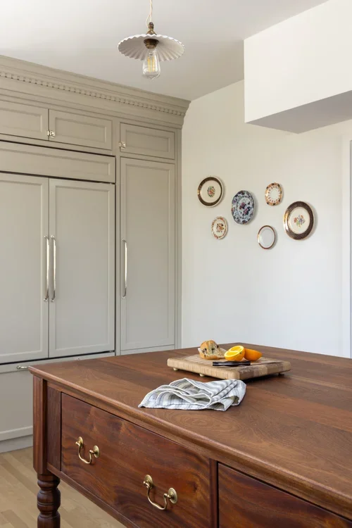 Kate_Eckstein_Design_Modern_Antique_Kitchen9.webp
