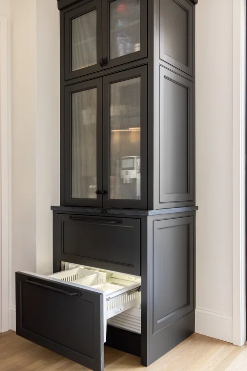 Kate_Eckstein_Design_Modern_Antique_Kitchen12.webp