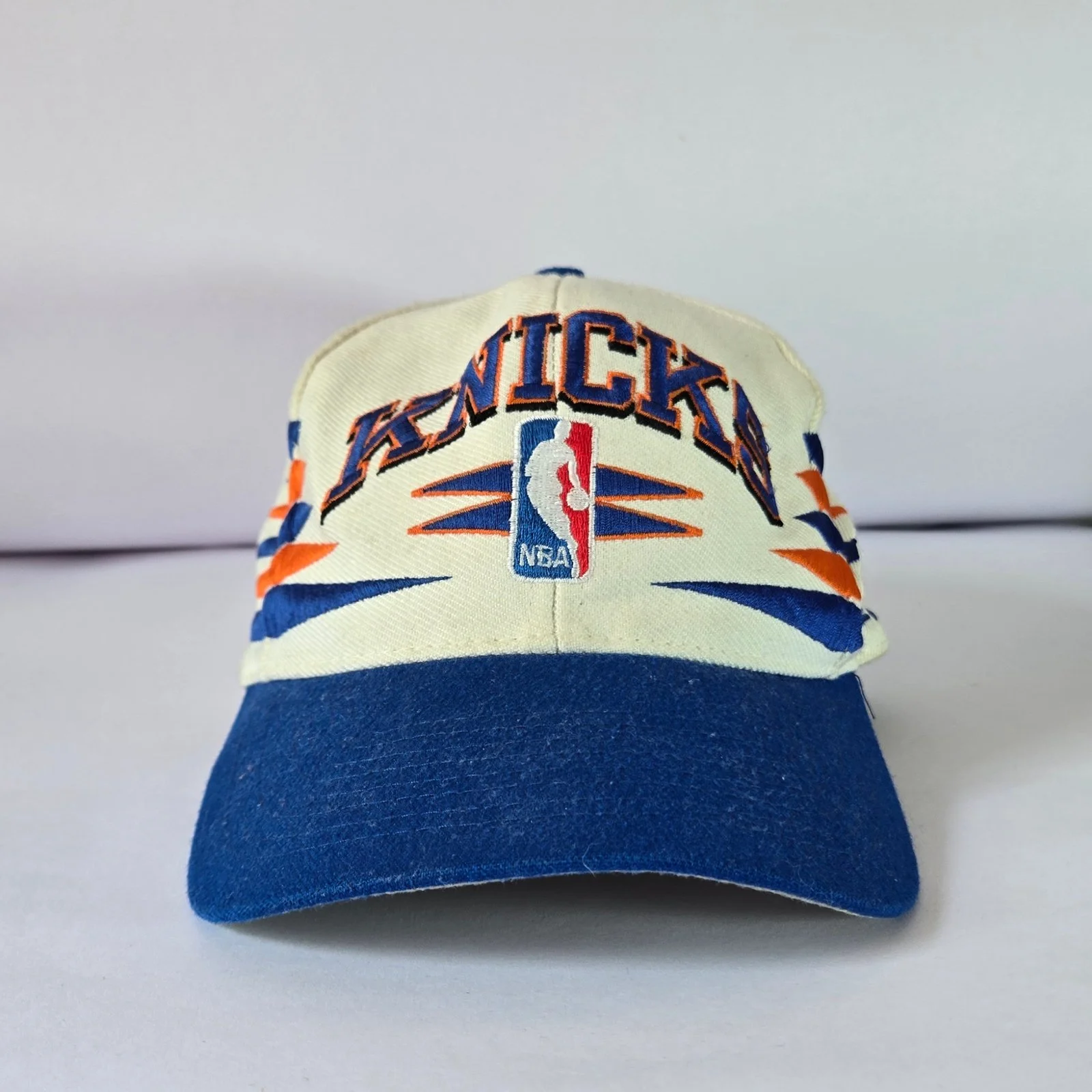 Knicks Vintage Logo Diamond Cut