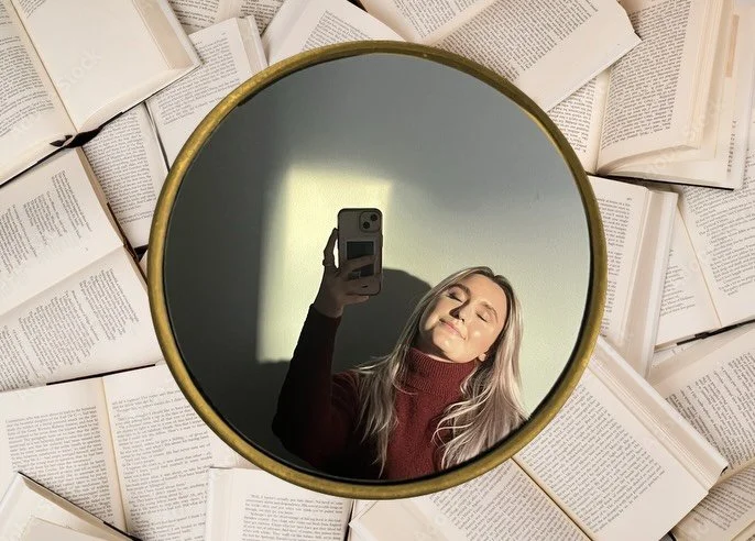 Hi, I&rsquo;m Shelby. 🤍

I&rsquo;ve been writing for as long as I can remember, literally since I was big enough to hold a pencil. 

I love fantasy, sci-fi, morally gray characters, and slow-burn romance, so that&rsquo;s usually what you&rsquo;ll fi