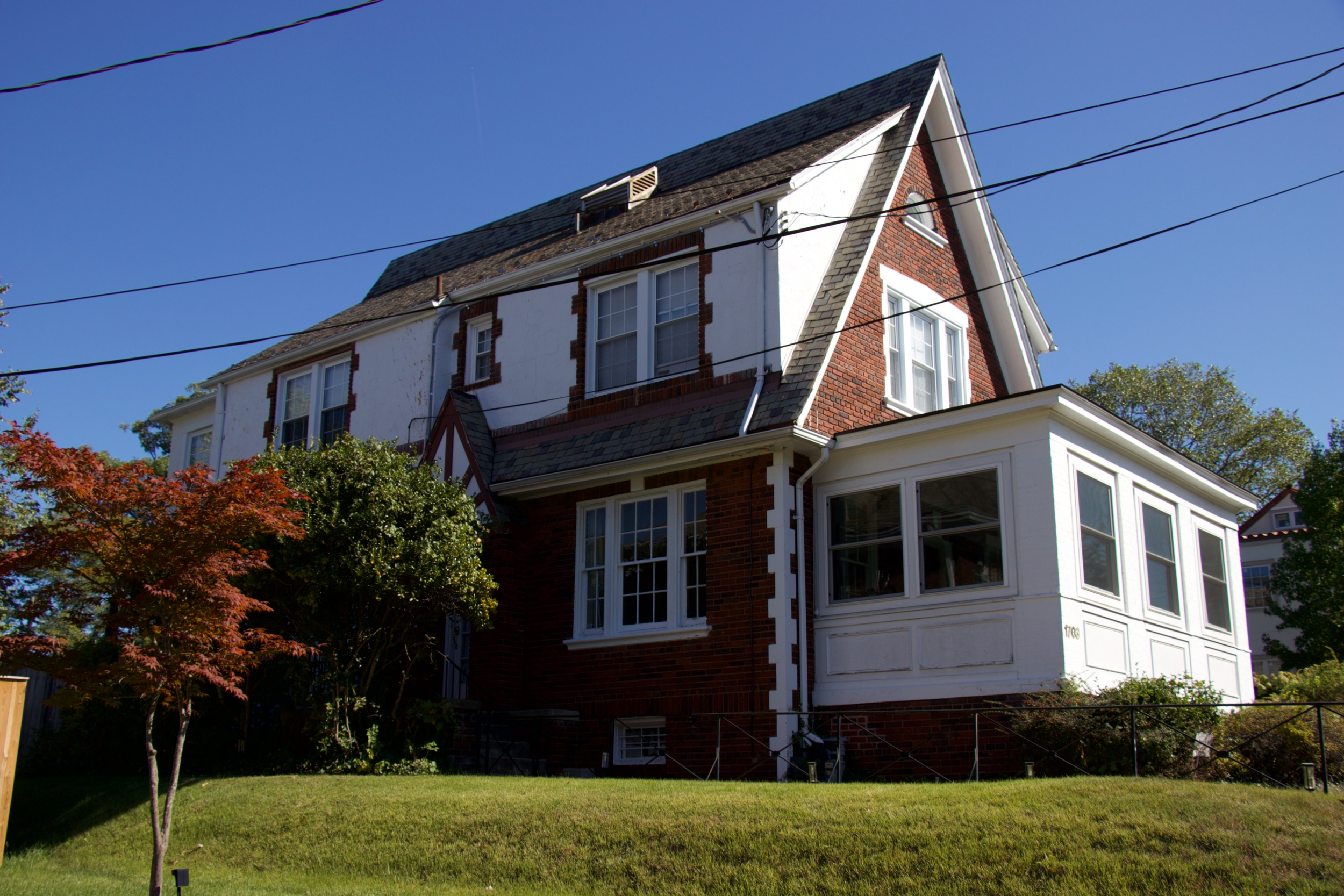 house side1.png