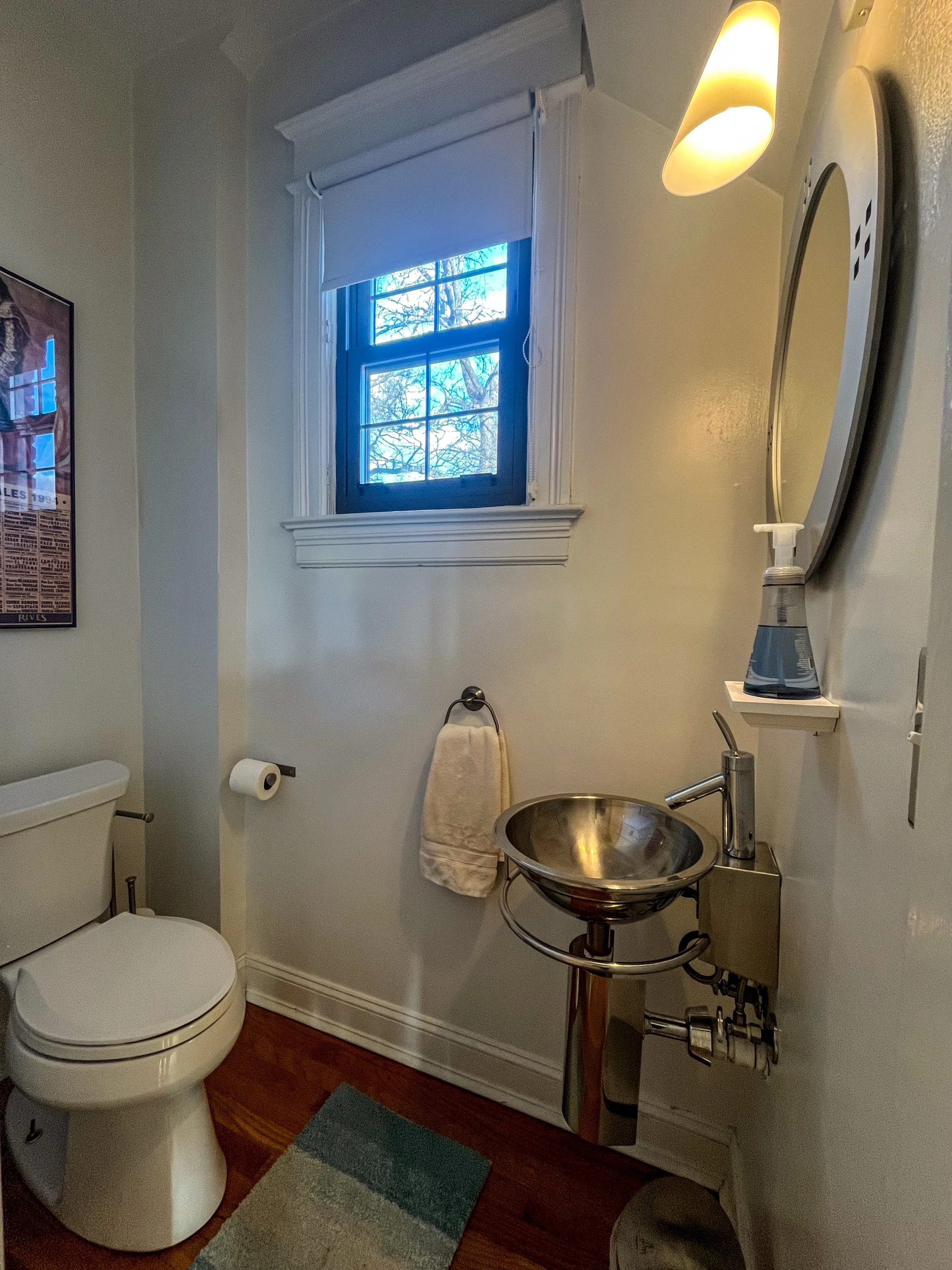 100 Powder room first floor.jpg