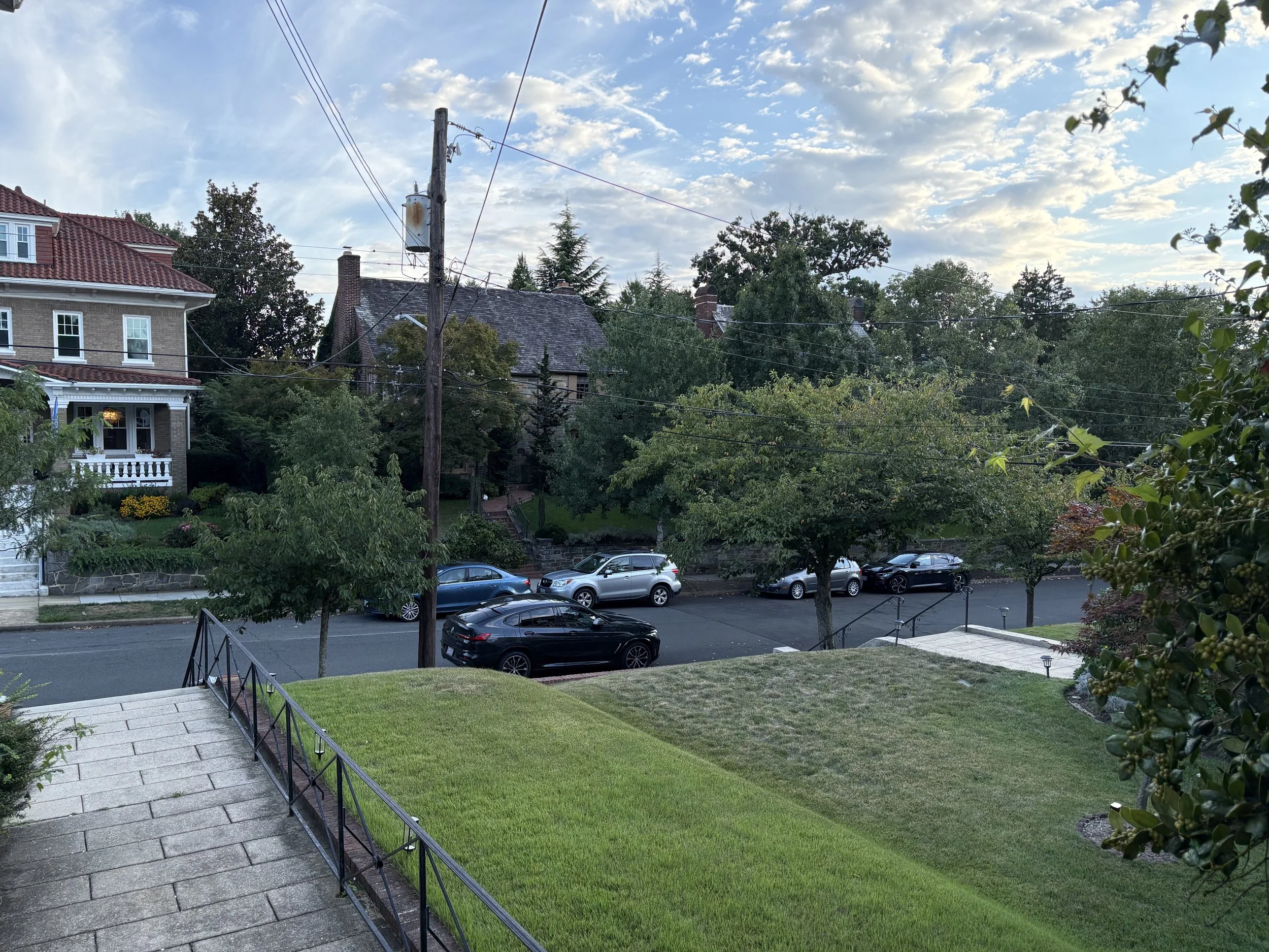 front yard view.jpg