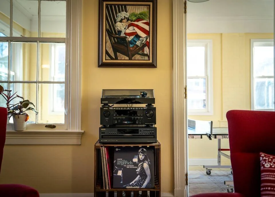 vinyl player.jpeg