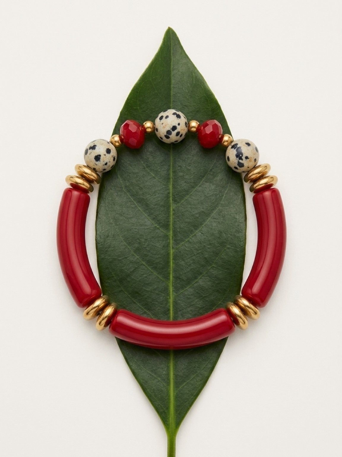 tube rouge feuille entier.JPG