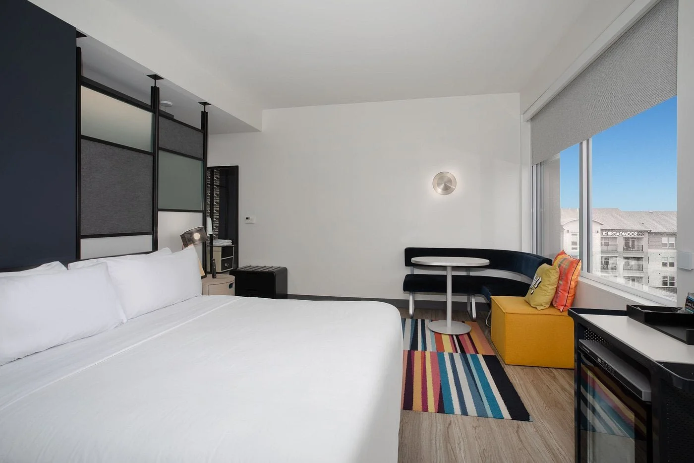 guest-room-1.jpg