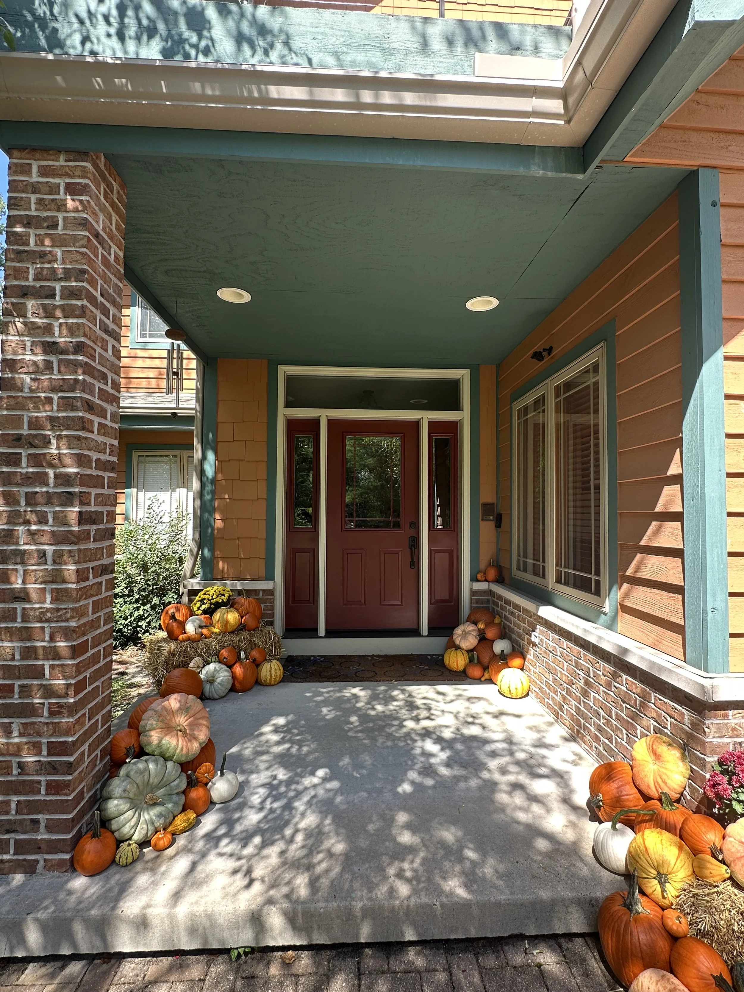 Verona Fall Porch decoration
