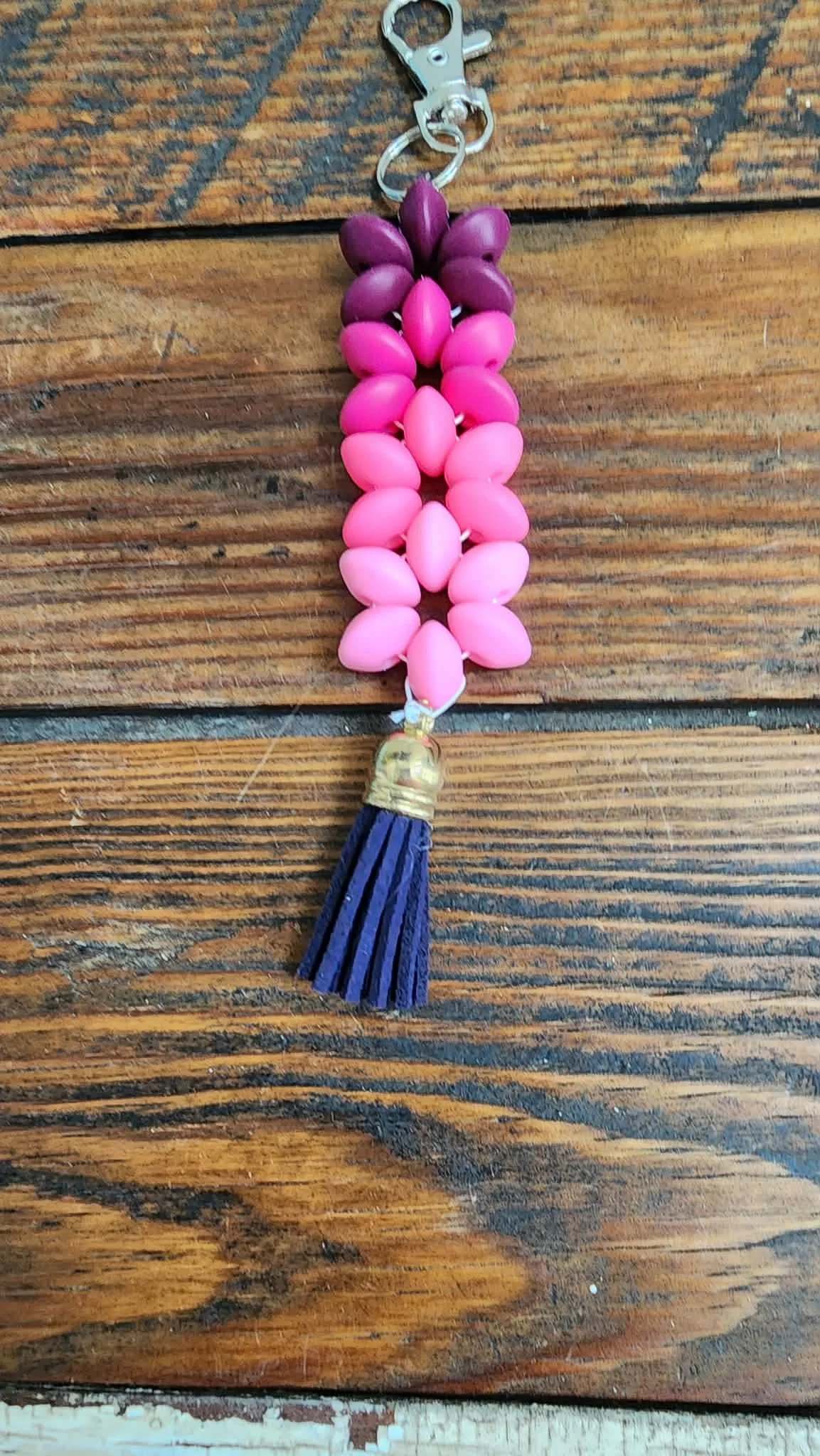 K_Berry_Blossom_Tassel_Keychain.jpg
