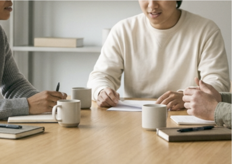 What 40 Years of Research Says About How We Shouldn’t Open a Meeting