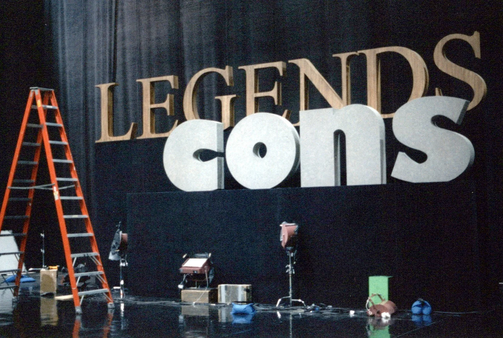 Legend, Icons & Superstars of the 20th Century - CBS - 2000