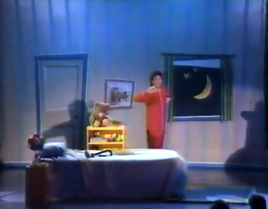 Howie - 1992 - Anaheim Theater - CBS - Production Design: Jack McAdam