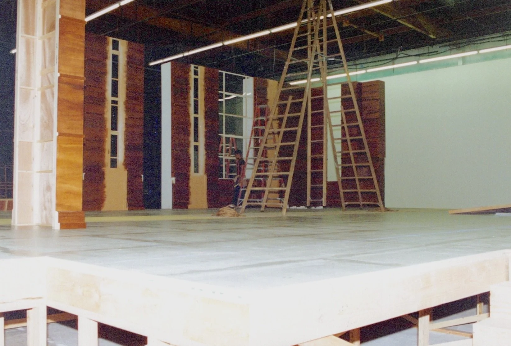 Loved - 1995 - MDP Worldwide - Production Design: Barry Robison