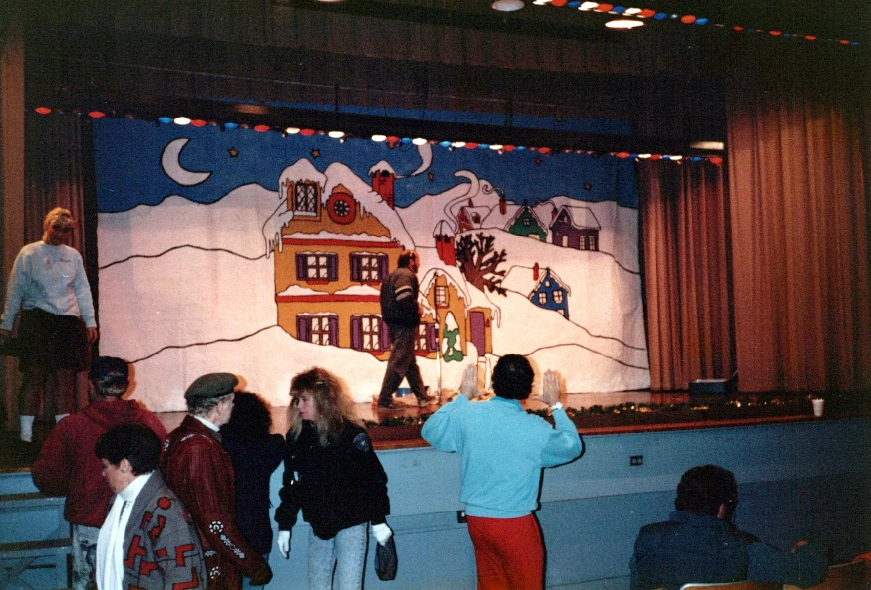 A Mom For Christmas - 1990 - Disney - Production Design: Glenda Ganis