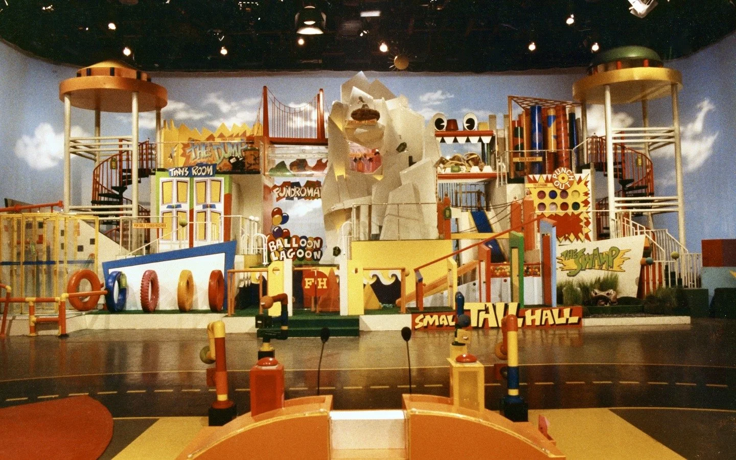 Fun House - Season 1 - 1988 (Emmy Award - Art Direction)