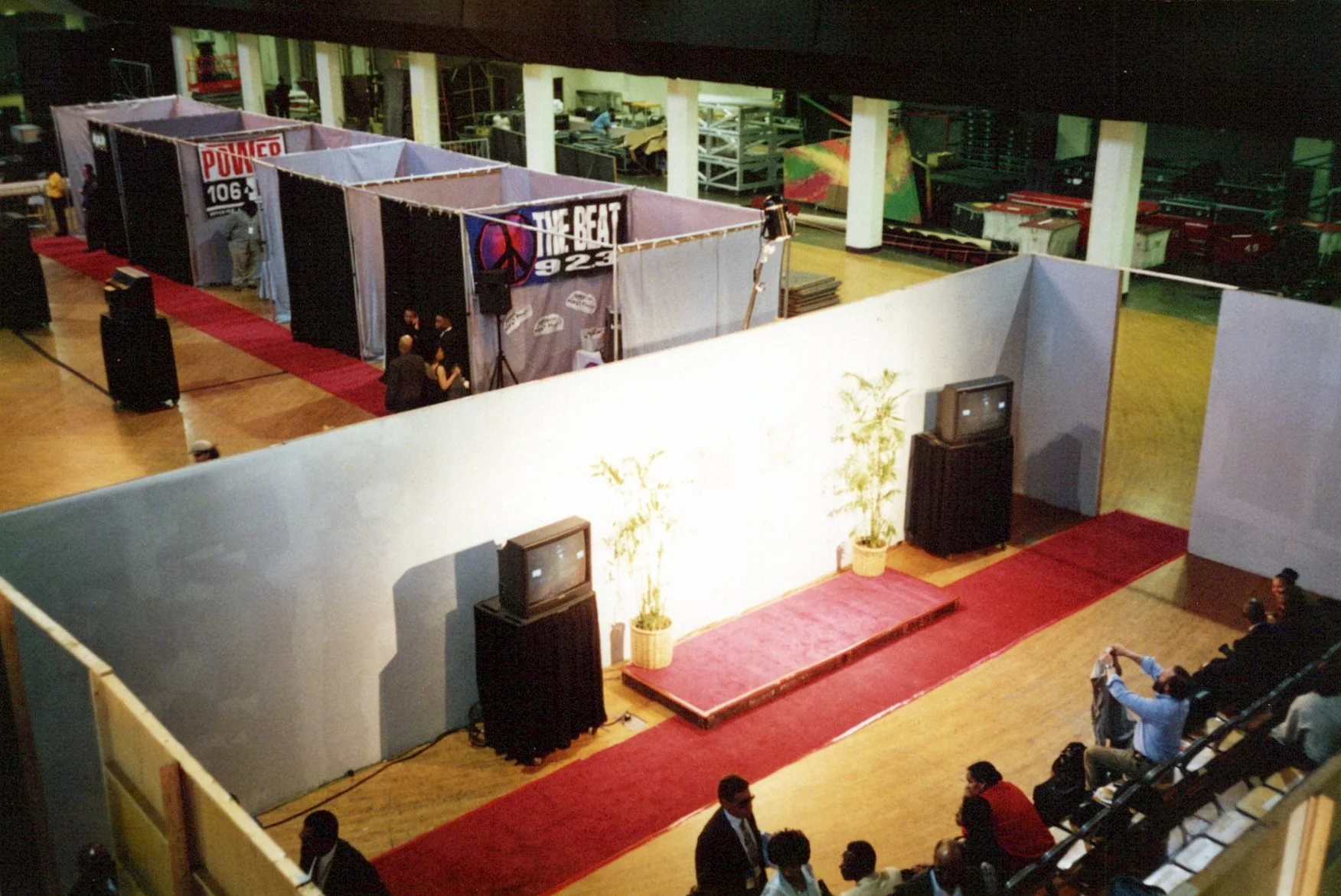 Soul Train Music Awards - Press & VIP Area - Shrine Auditorium - 1990-2000