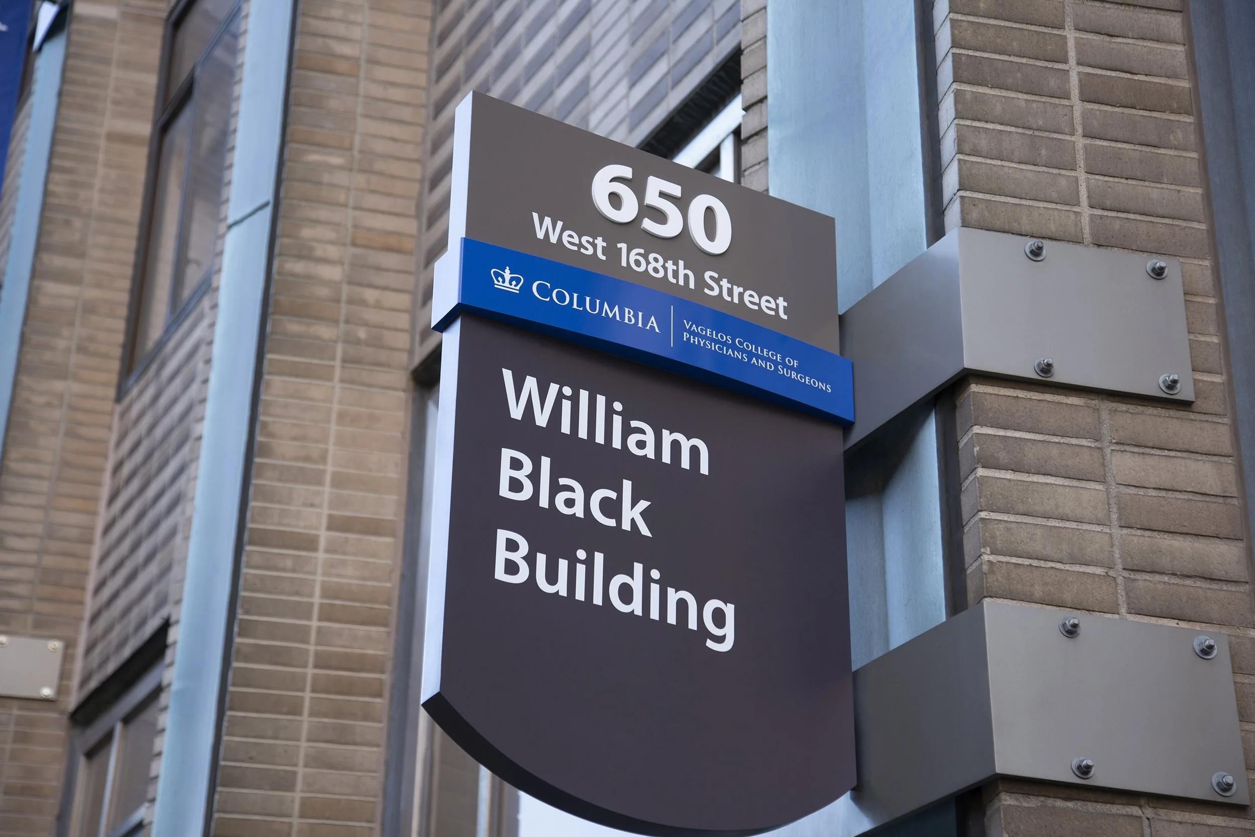 An image of a Vagelos College sign.