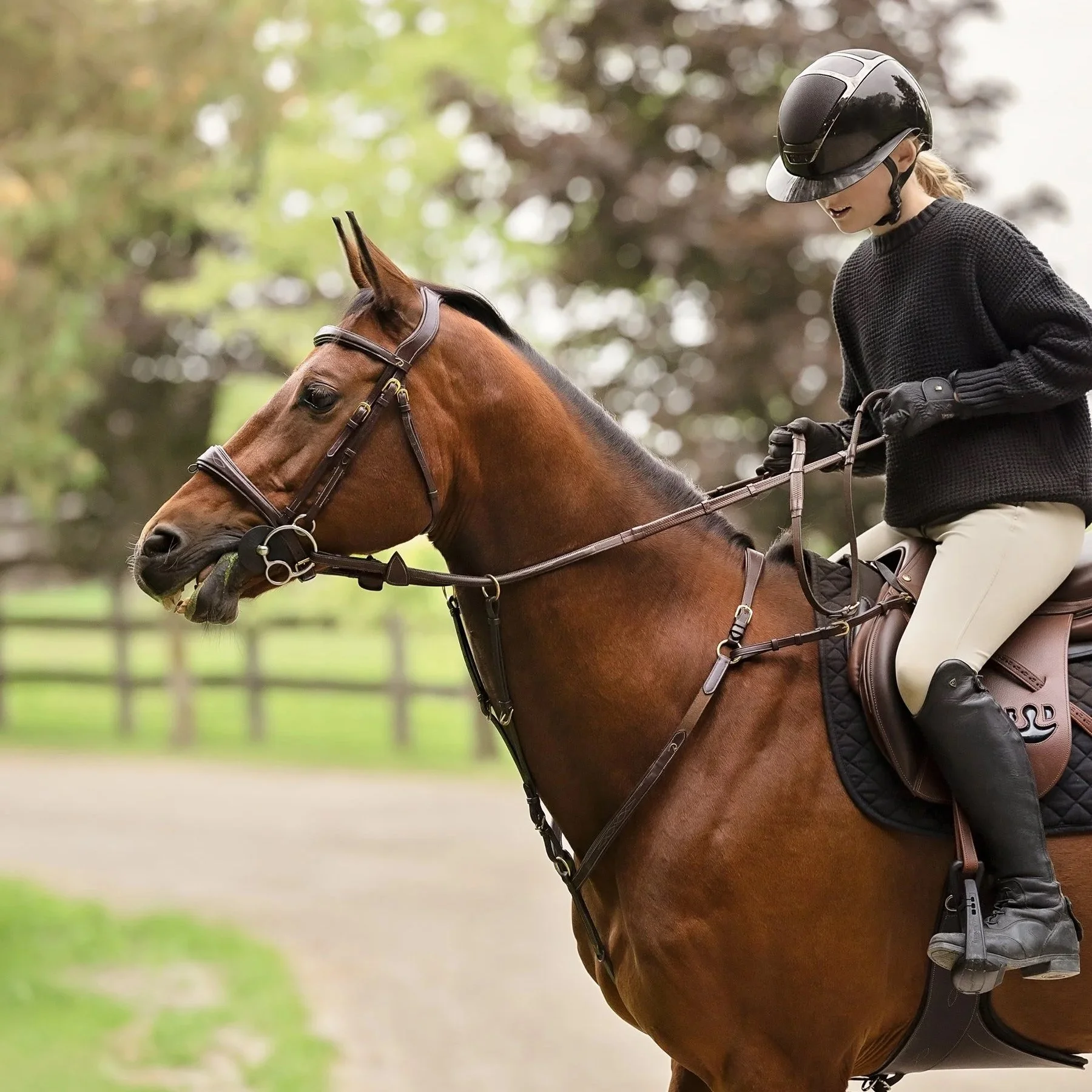 Fine art equestrian portrait of daughter in Southern Ontario — Painterly, emotional image showcasing a girl with her horse in golden tones.