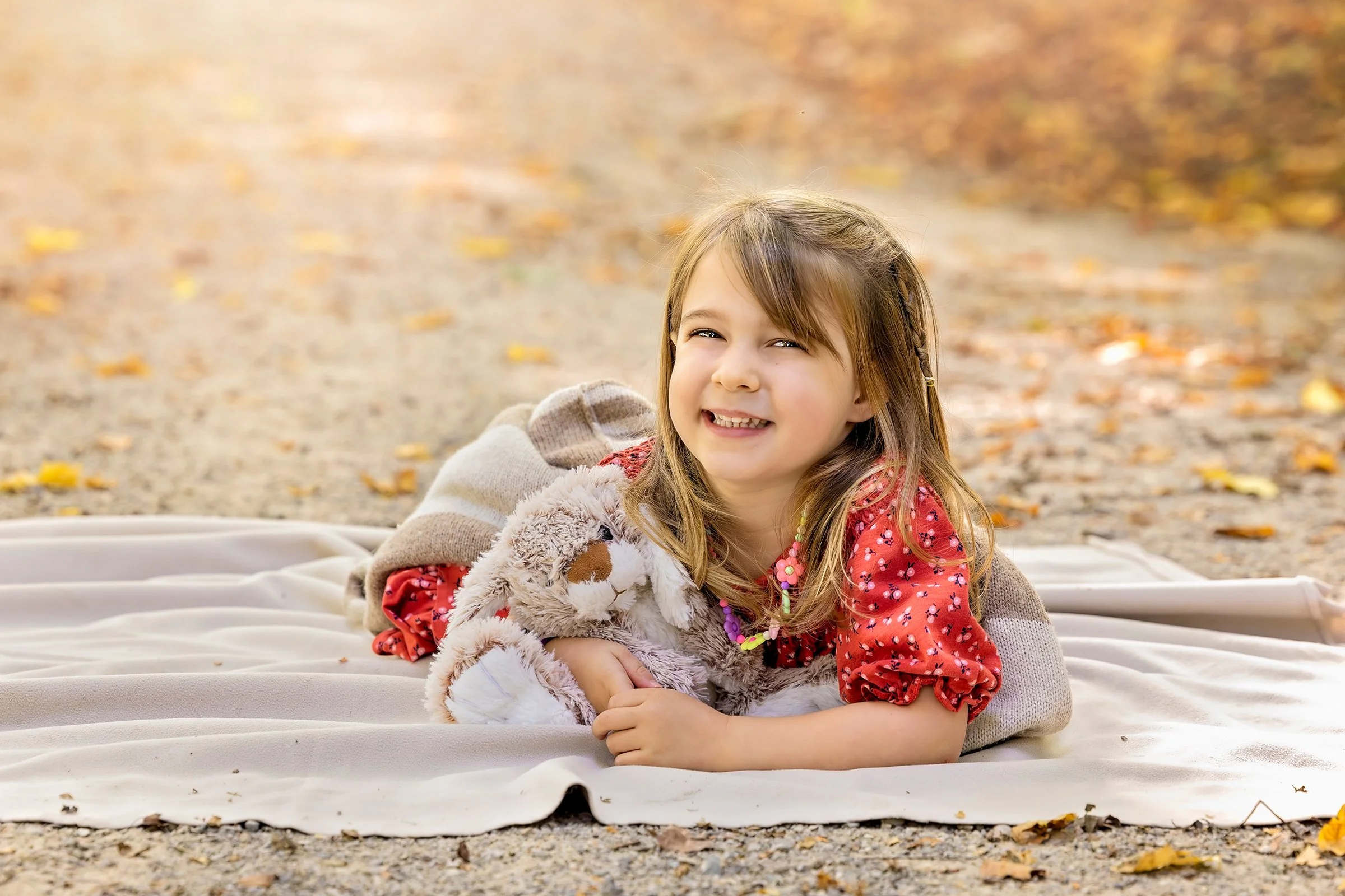 Family photography session in Steckle Woods, Kitchener–Waterloo, featuring natural outdoor portraits.