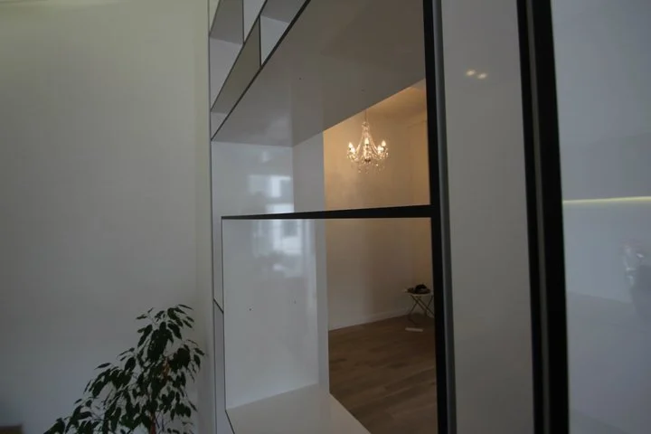 Free Standing TV Object