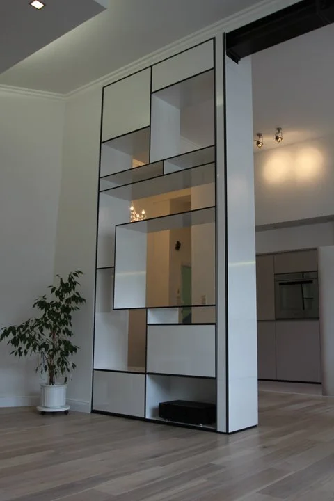 Free Standing TV Object