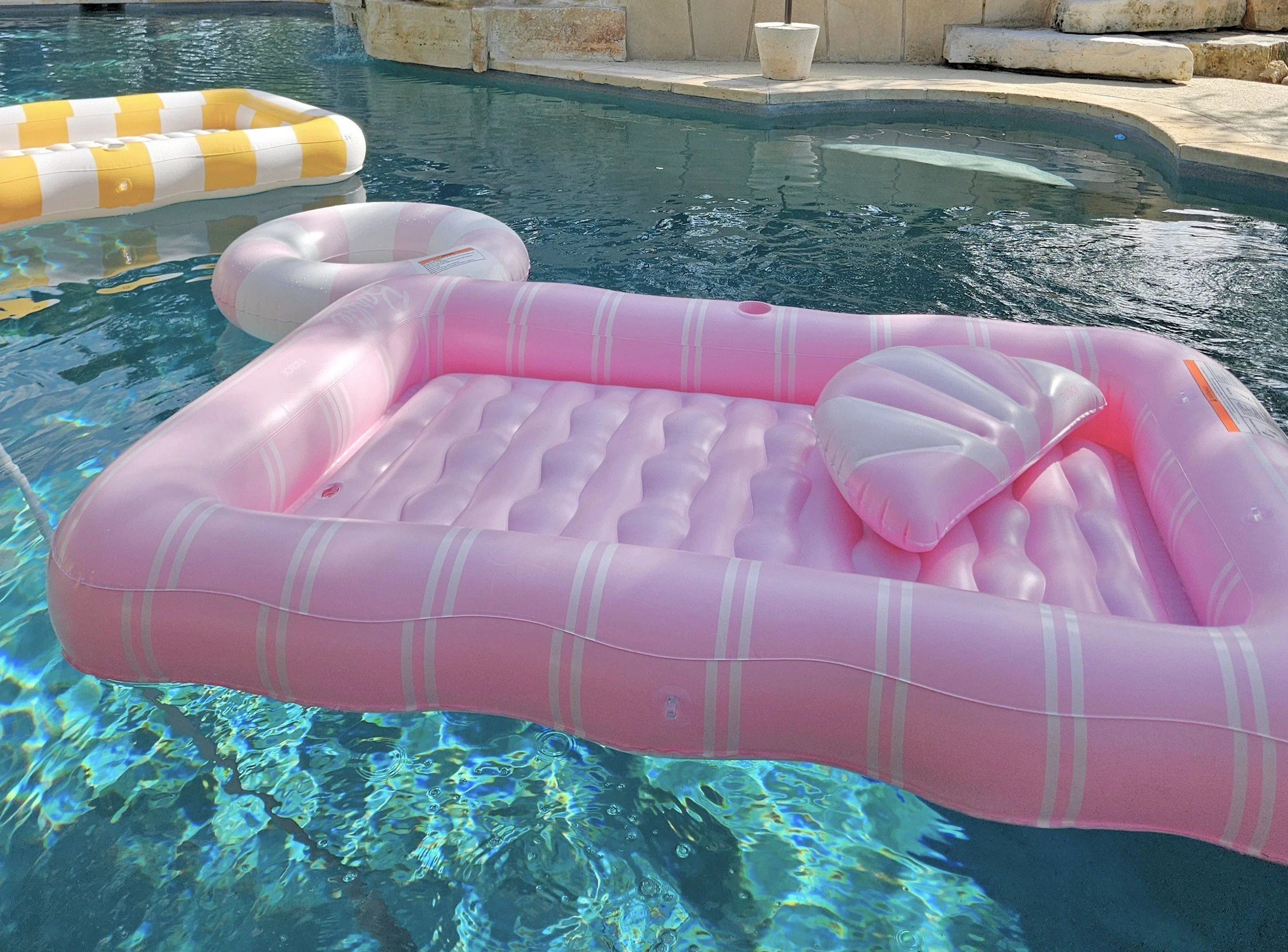 Poolside Floatie Set