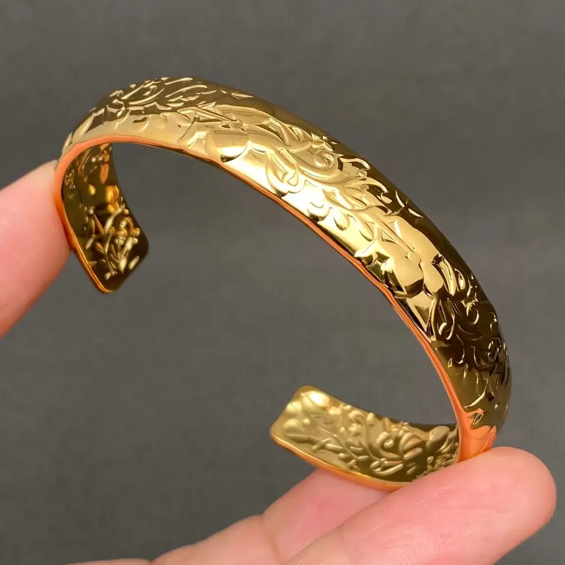 fancy florals bangle 1.webp