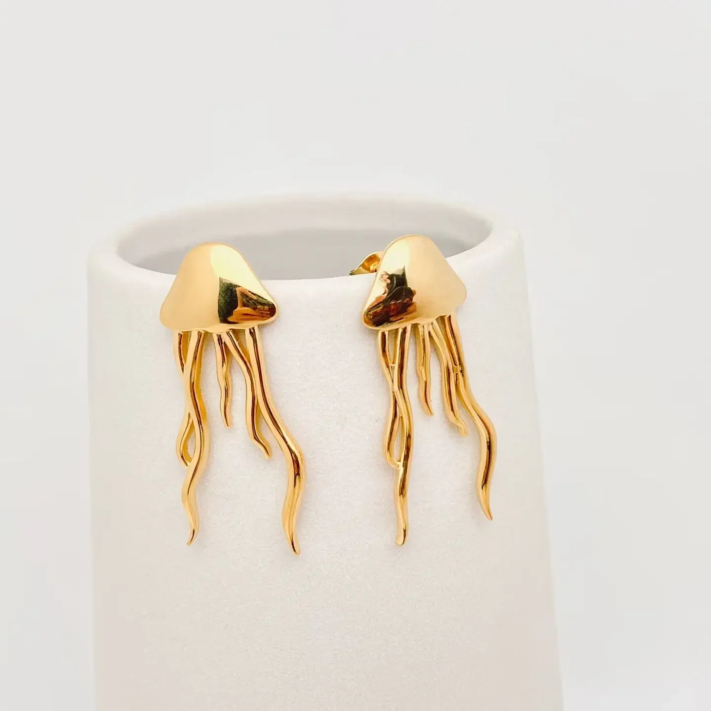 jellie earrings 1.webp