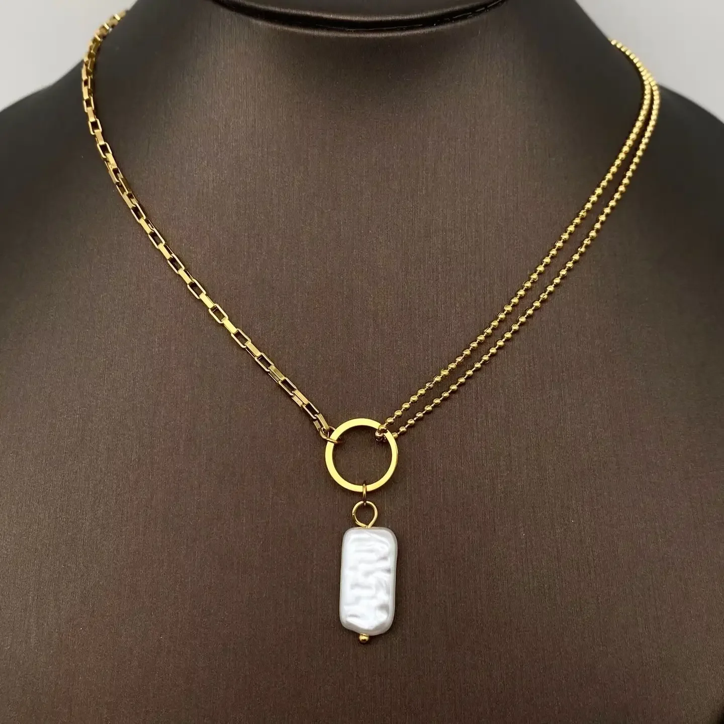 baroque necklace 1.webp
