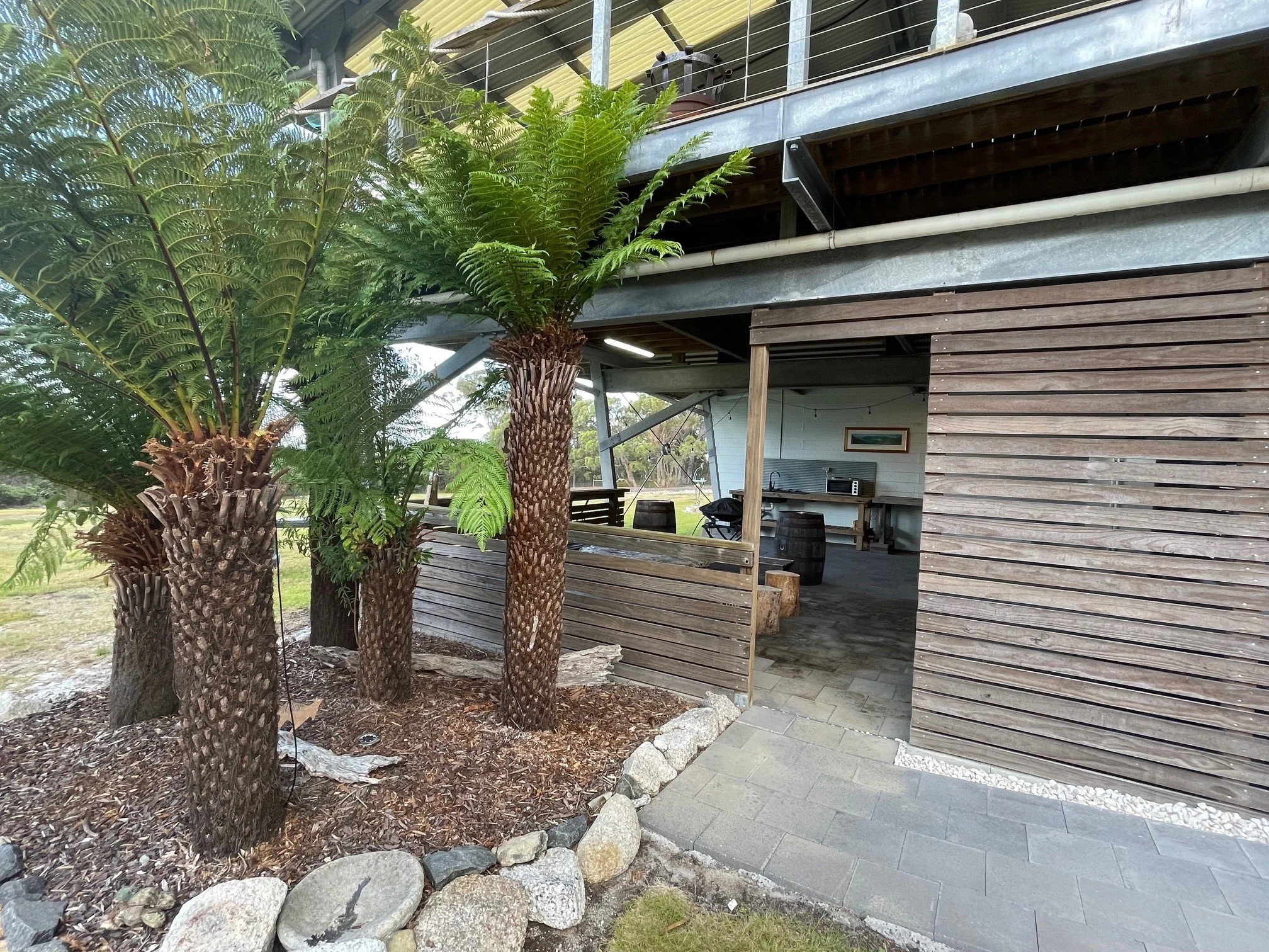 Outdoor 5.jpg