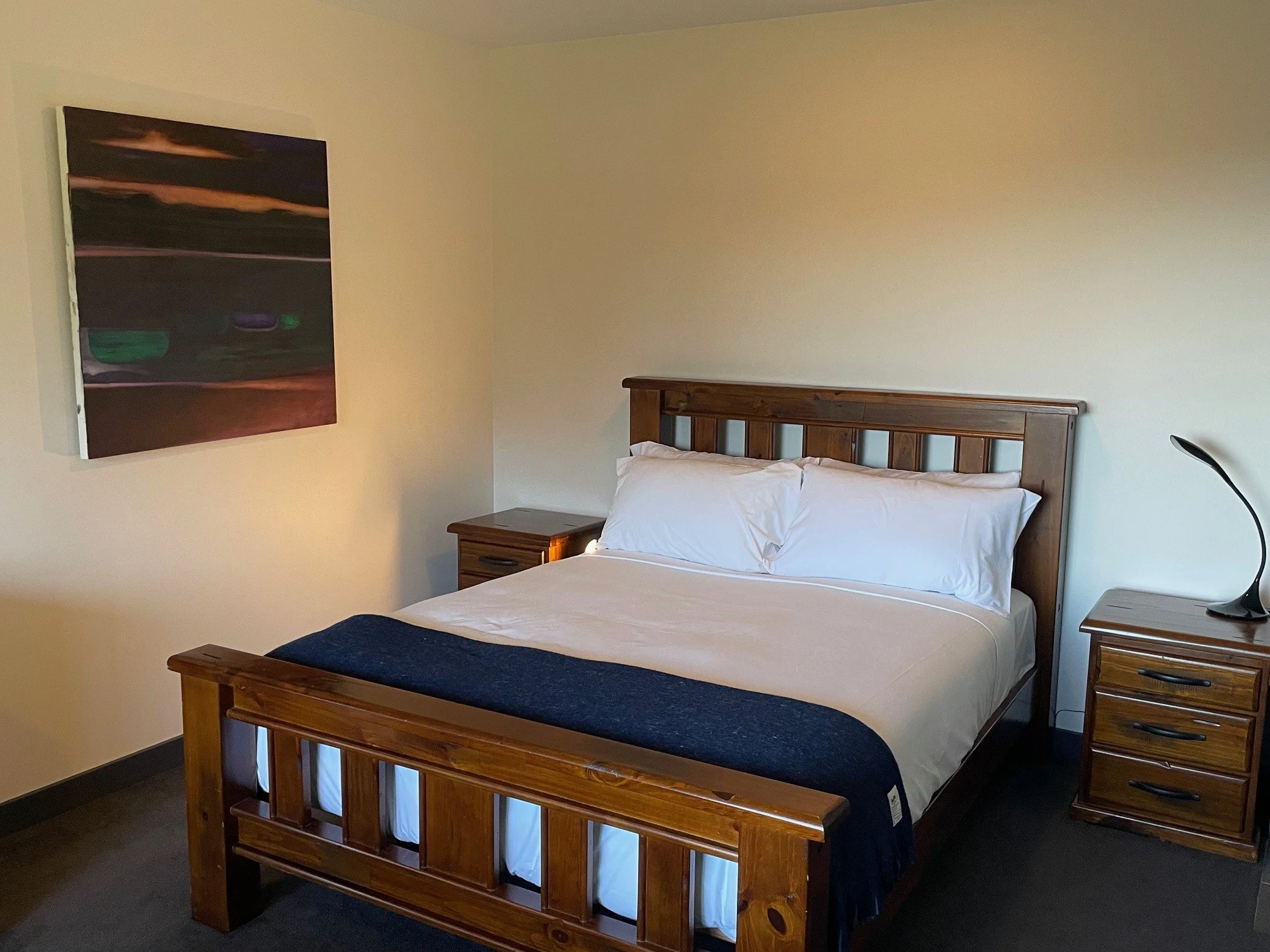 ROom 2m.jpg